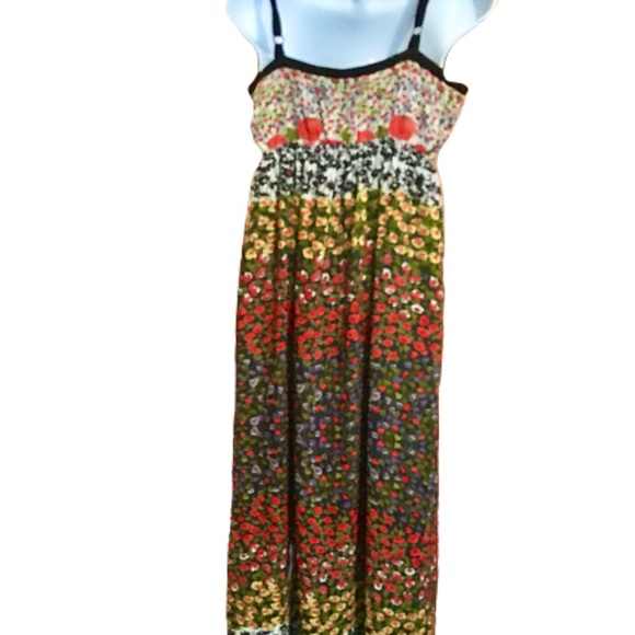 Pretty Floral Maxi Dress - Picture 3 of 4